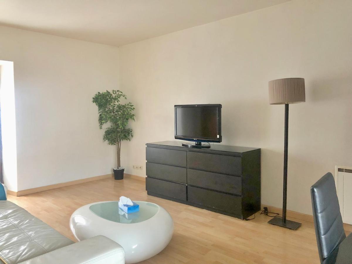 Duplex 2 Chambres 4 Personnes - Bourg De Saclay Exterior foto
